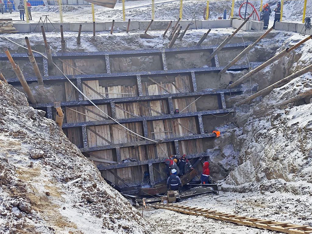 Стройка тоннеля на Копылова