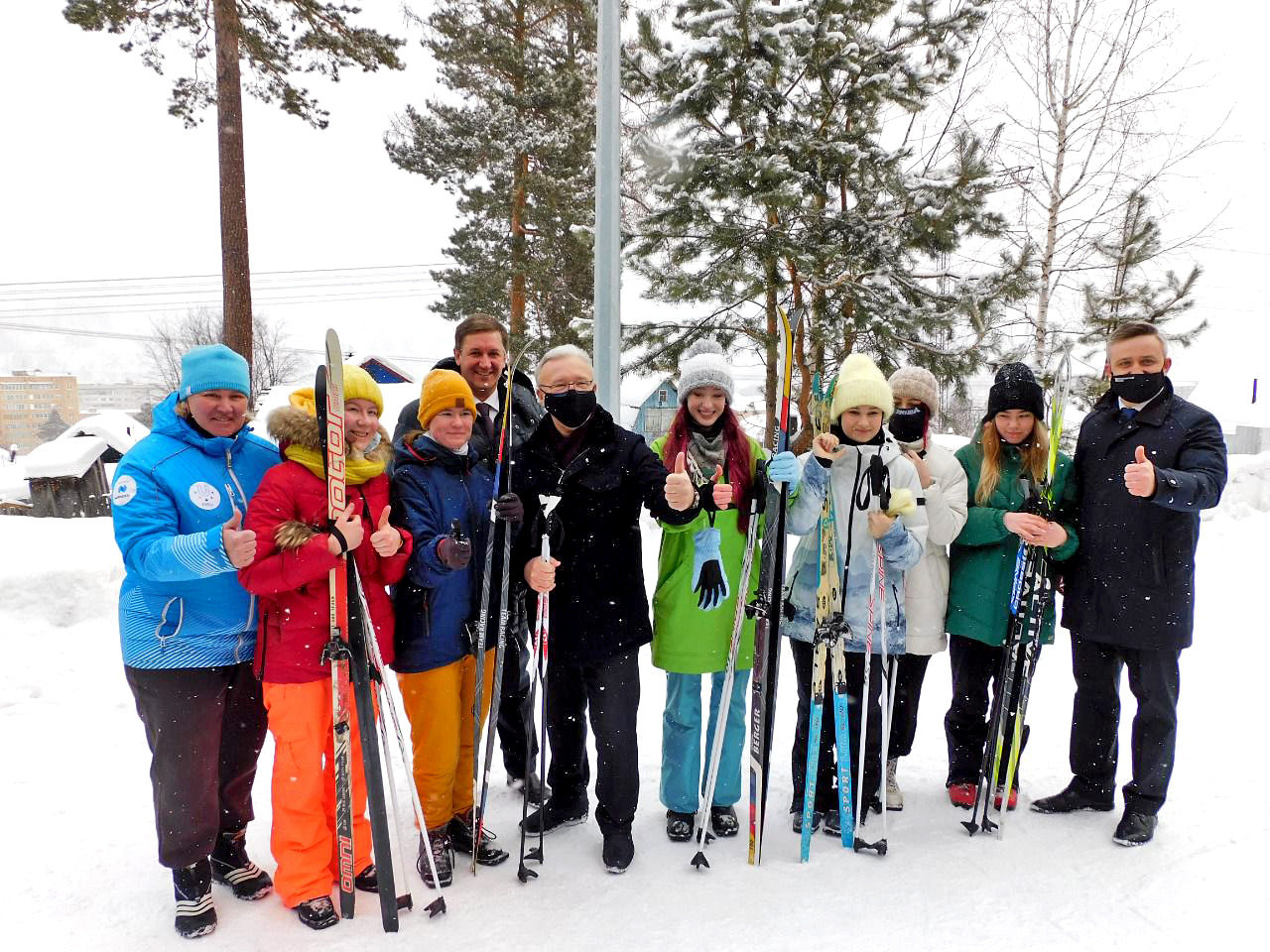 Александр Усс с лыжниками