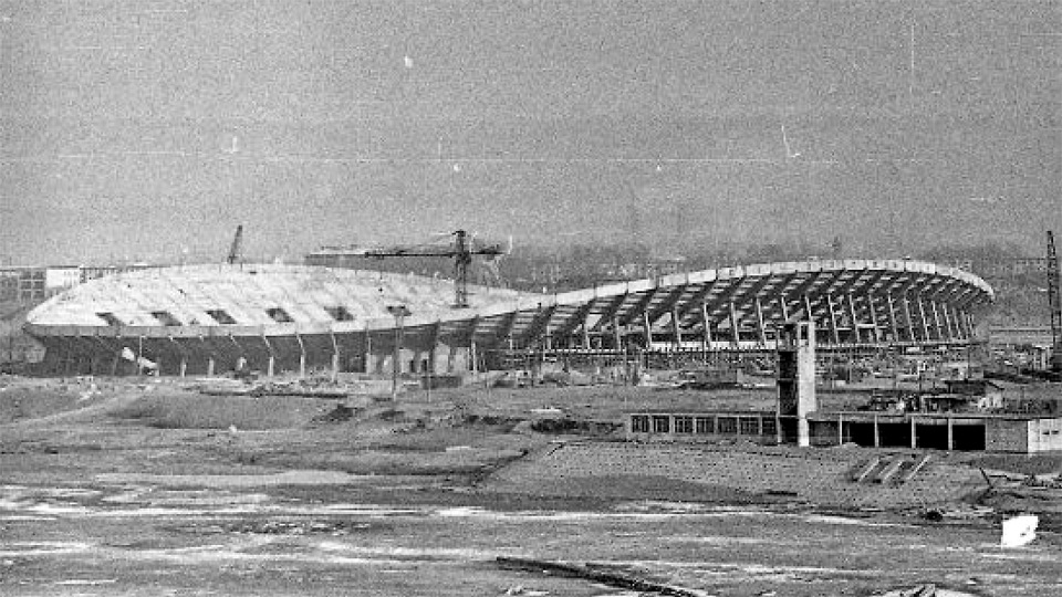 Строительство стадиона им. Ленинского комсомаола в Красноярске