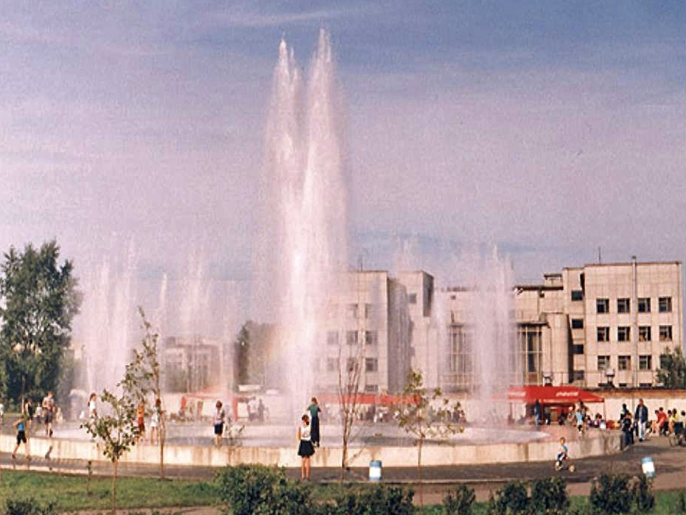 Сквер Серебряный в Красноярске, начало 2000-х