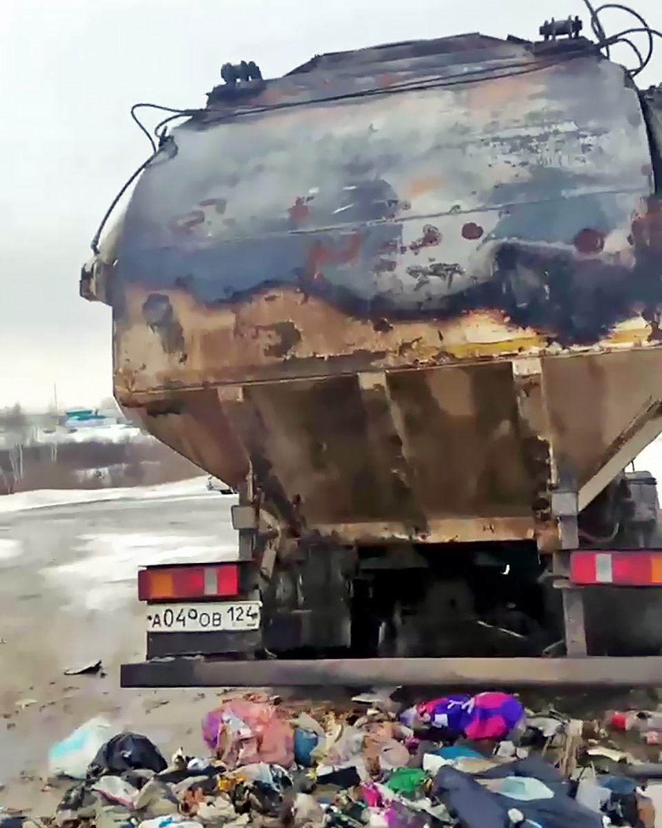 Мусоровоз загорелся в Иланском