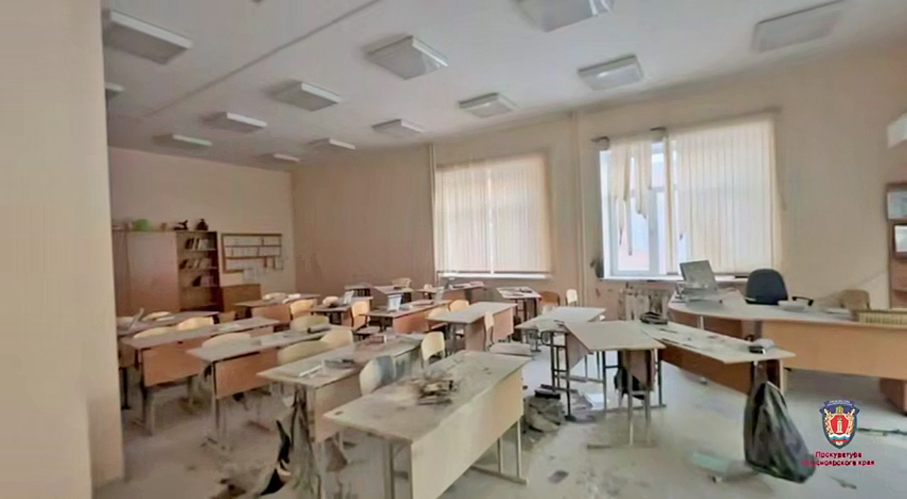 Класс в красноярской школе после поджога