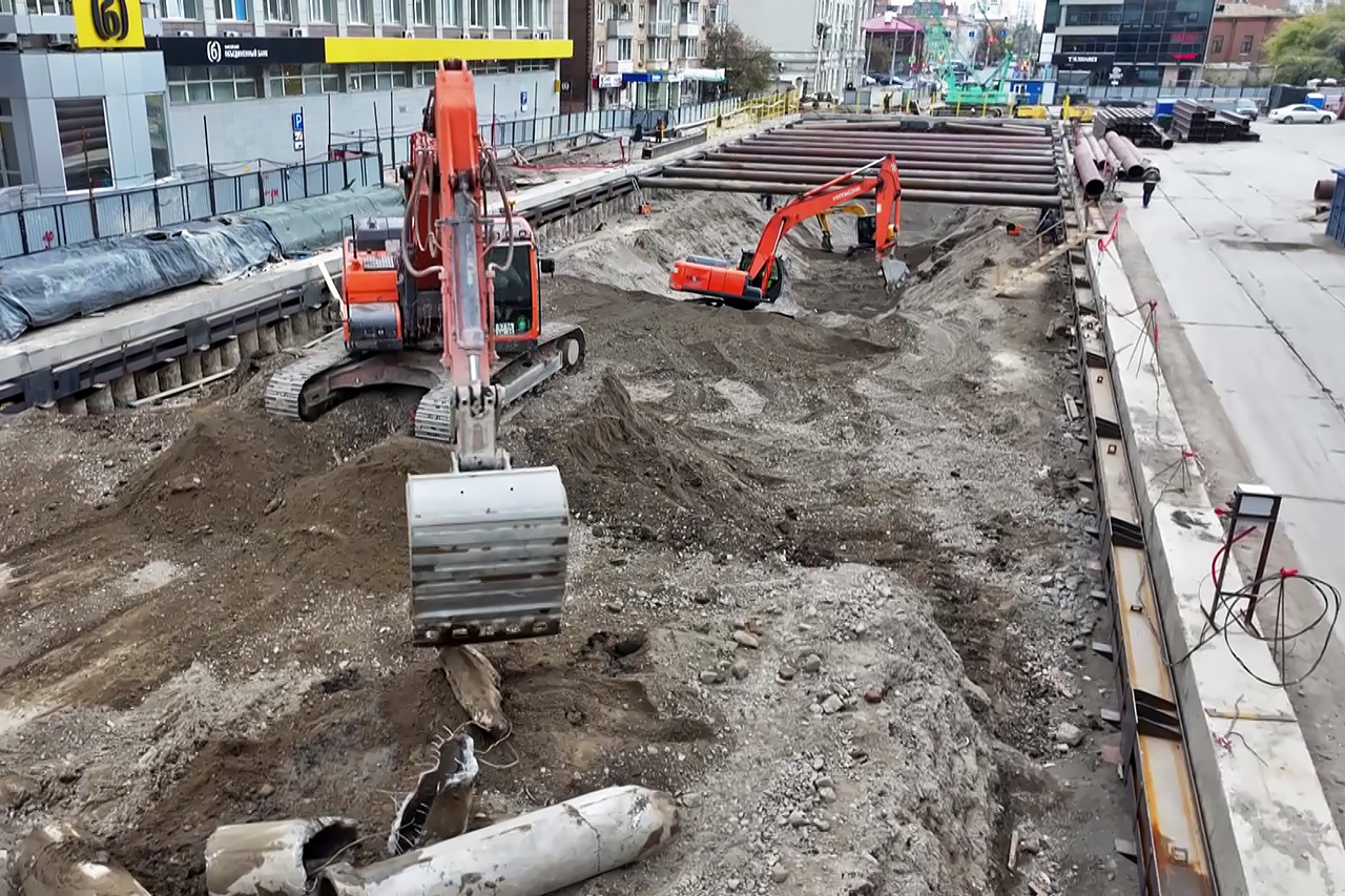 Строительство котлована на Маркса