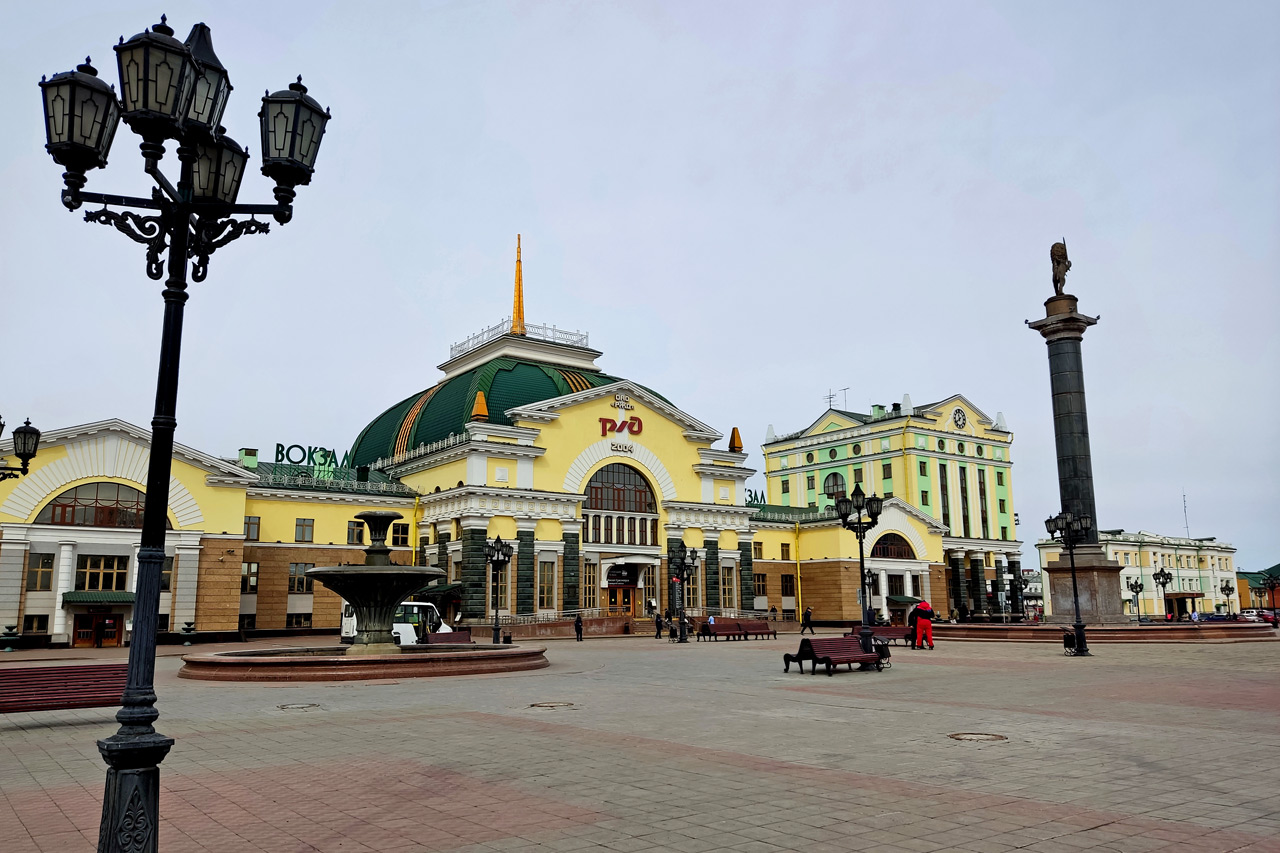 Красноярский железнодорожный вокзал привокзальная площадь