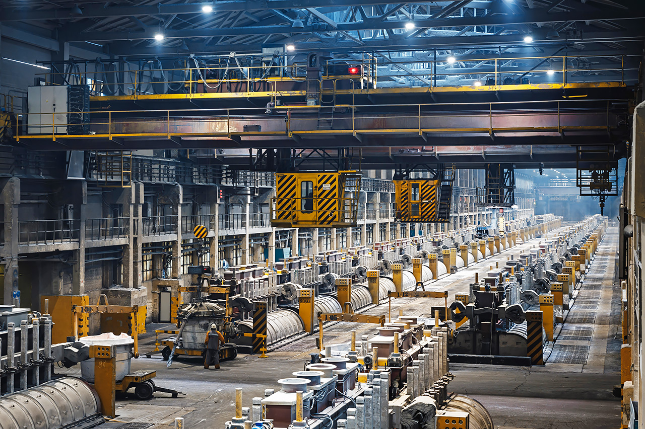 Современное производство на Красноярском алюминиевом заводе