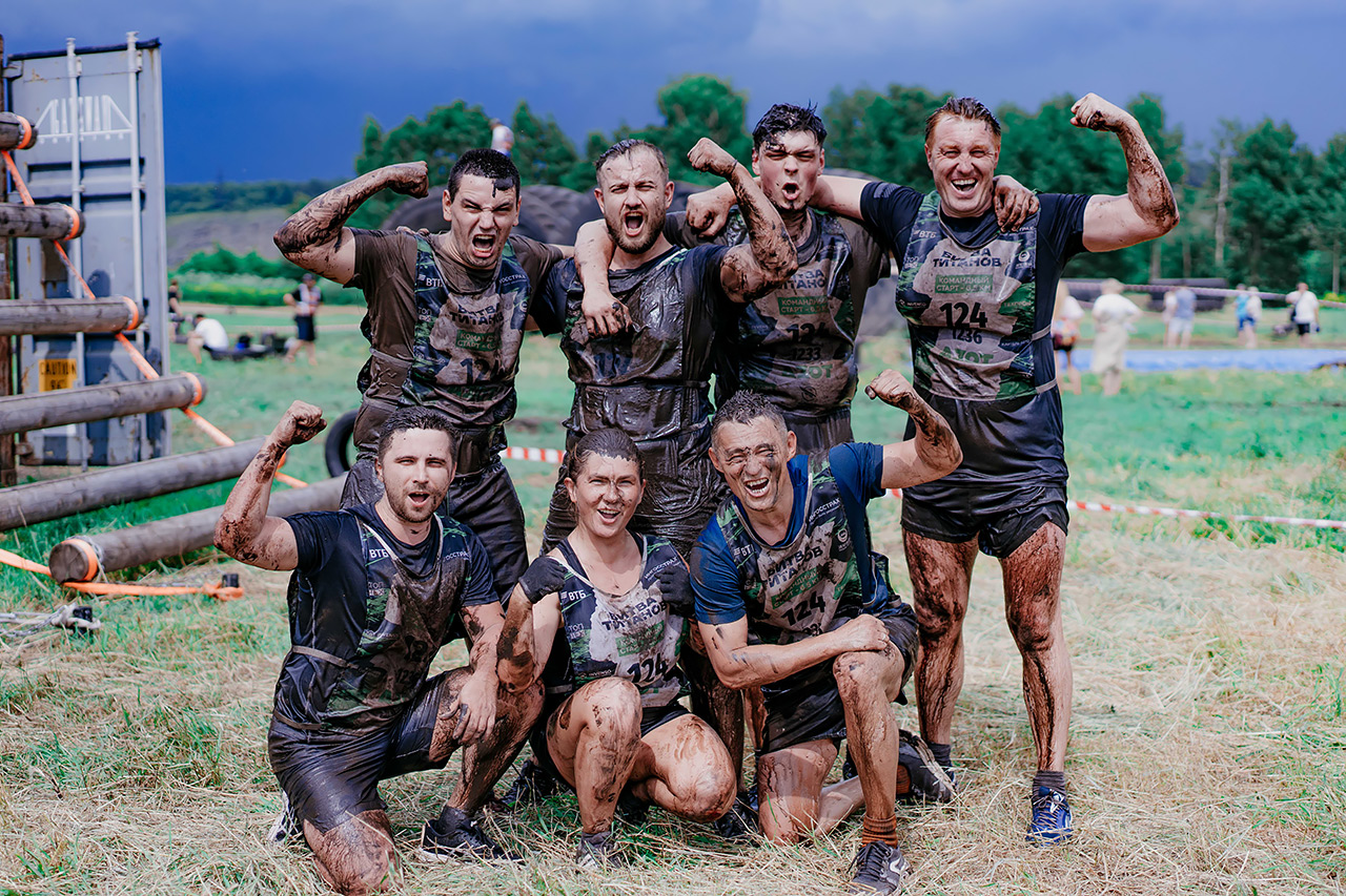 Битва титанов: сердце льва - команда