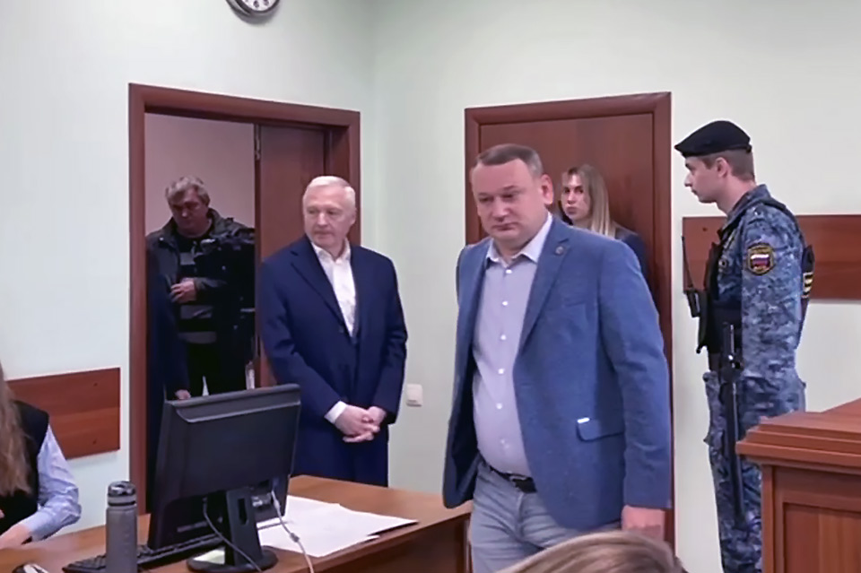 Лапшин и Мандров в суде