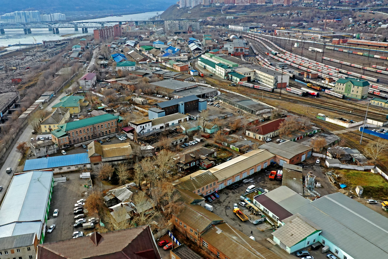 Район между Ломоносова и железной дорогой в Красноярске