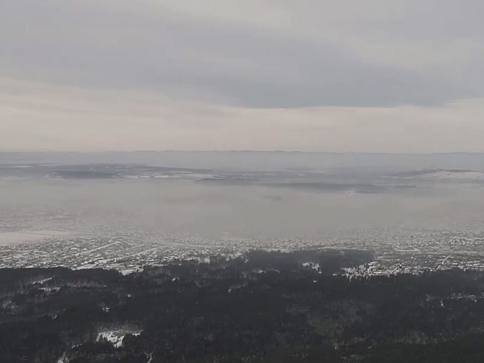 Каждую зиму Минусинскую котловину затягивает едким смогом