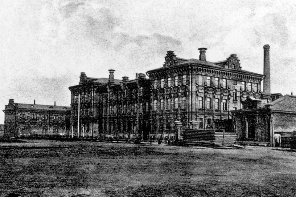 Здание Винной монополии в Красноярске в начале XX века