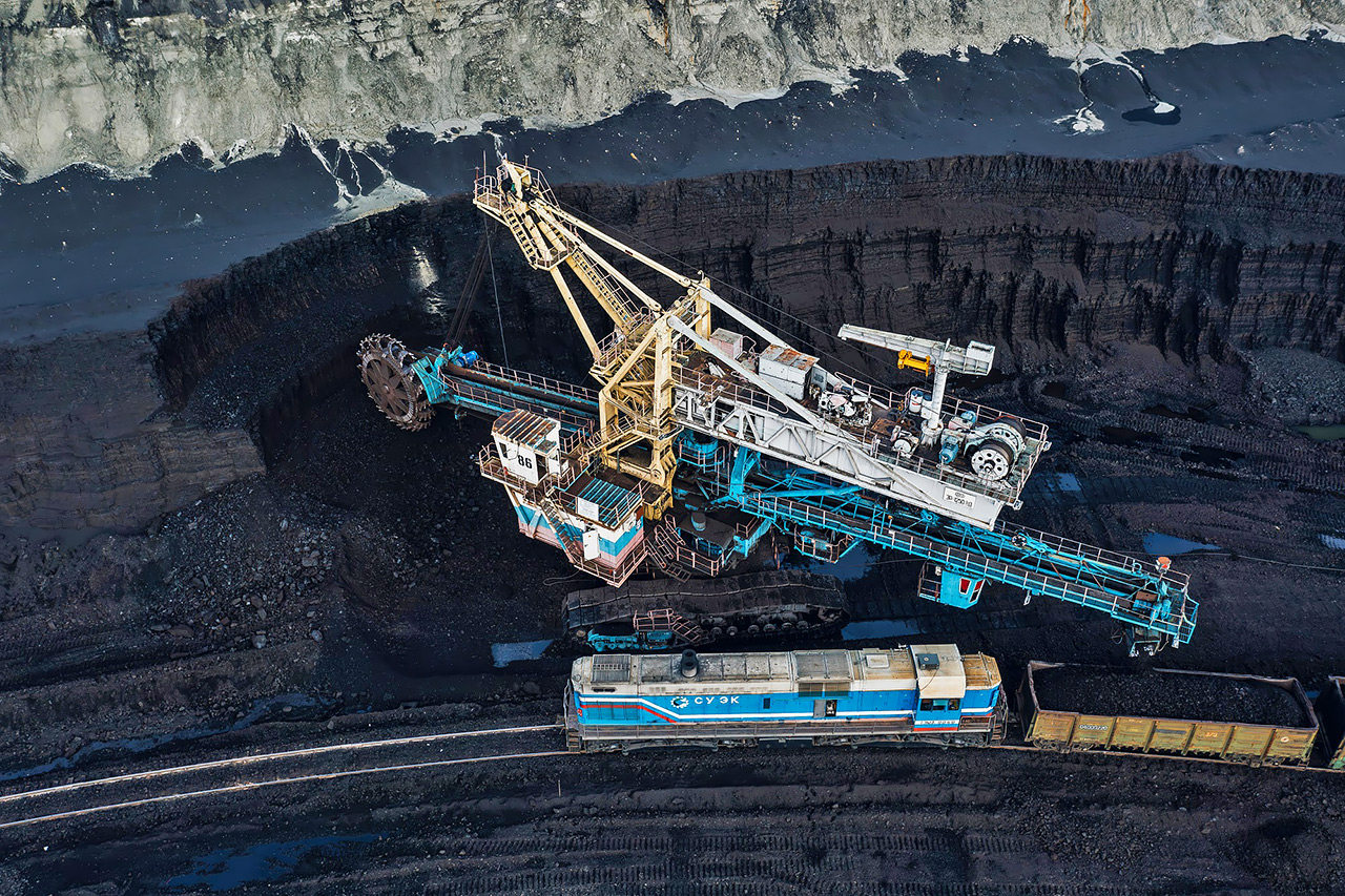 Назаровский угольный разрез Красноярский край