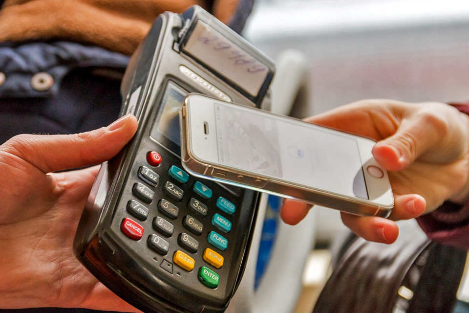 Оплата проезда смартфоном с NFC
