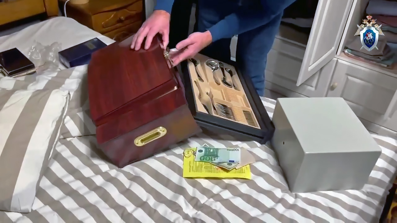 Обыски в доме у министра