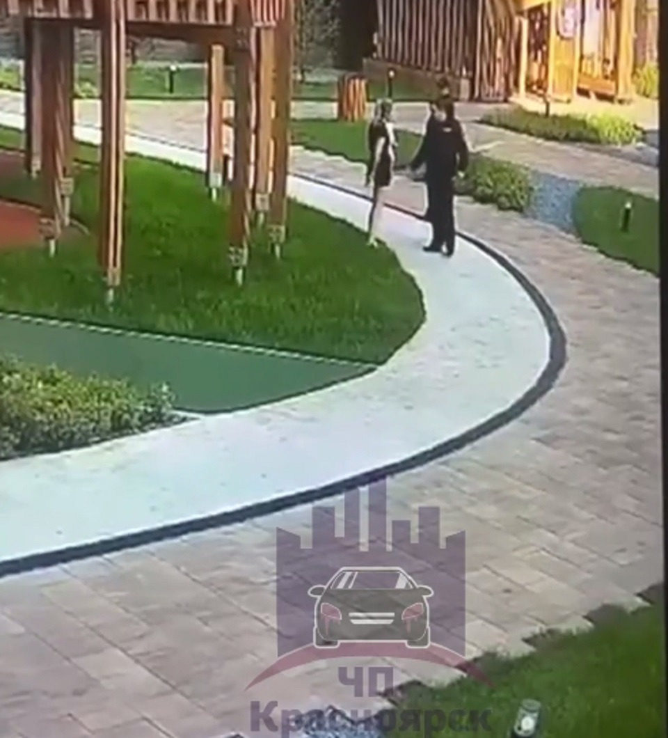 Охранник красноярского ЖК залил перцовкой жильца