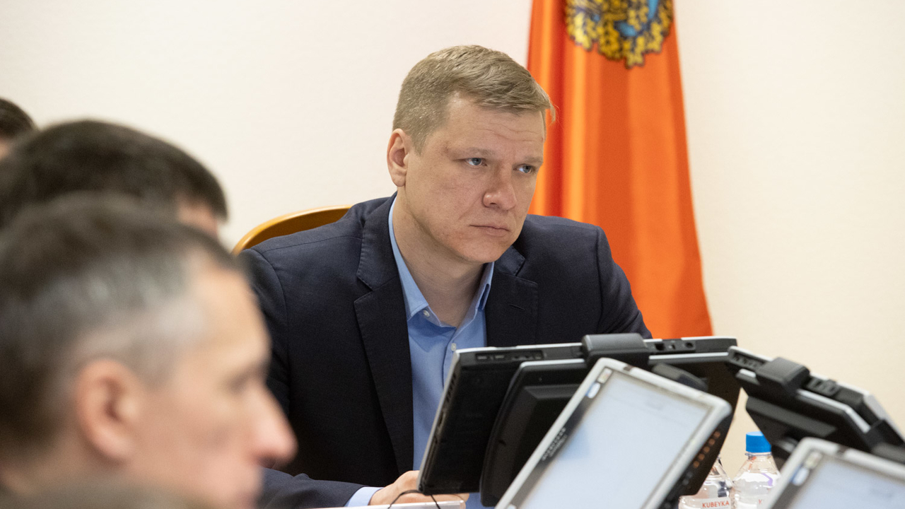 Председатель комитета Александр Новиков
