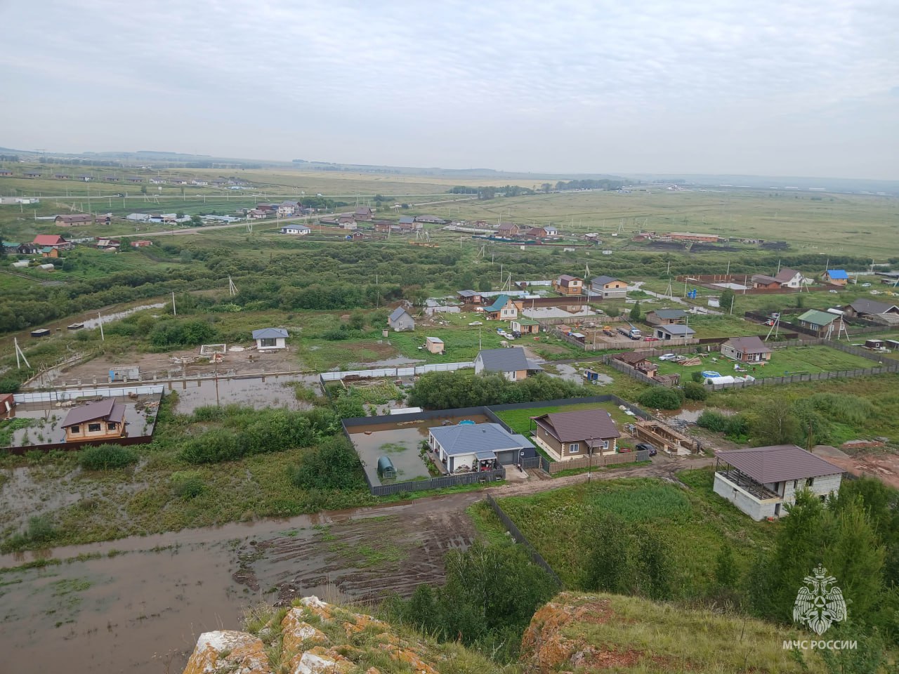 паводки после дождей, подтопленные дома и участки