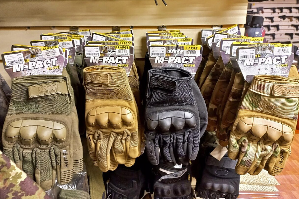 Тактические перчатки в магазине