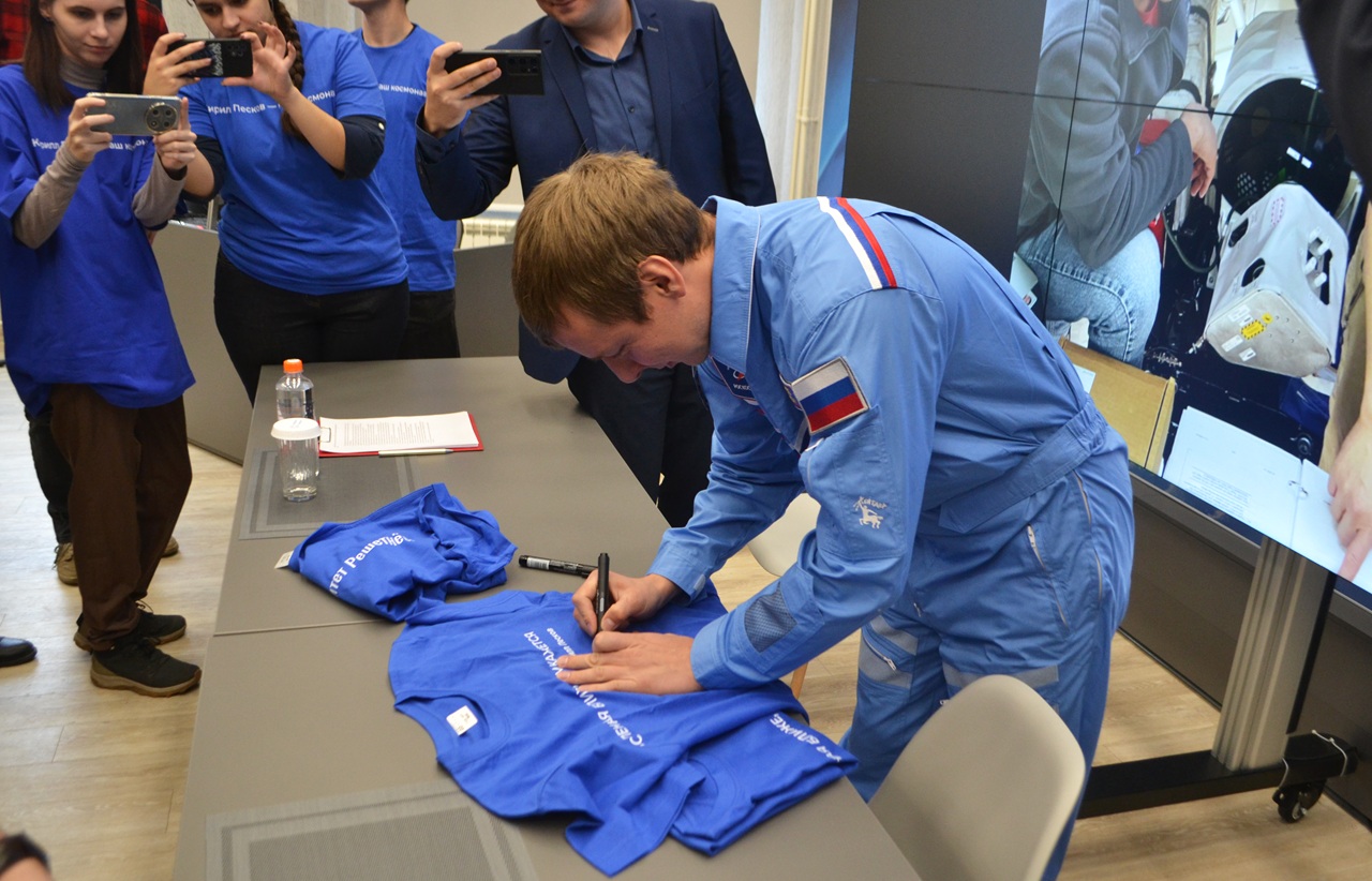 космонавт Кирилл Песков в Красноярске