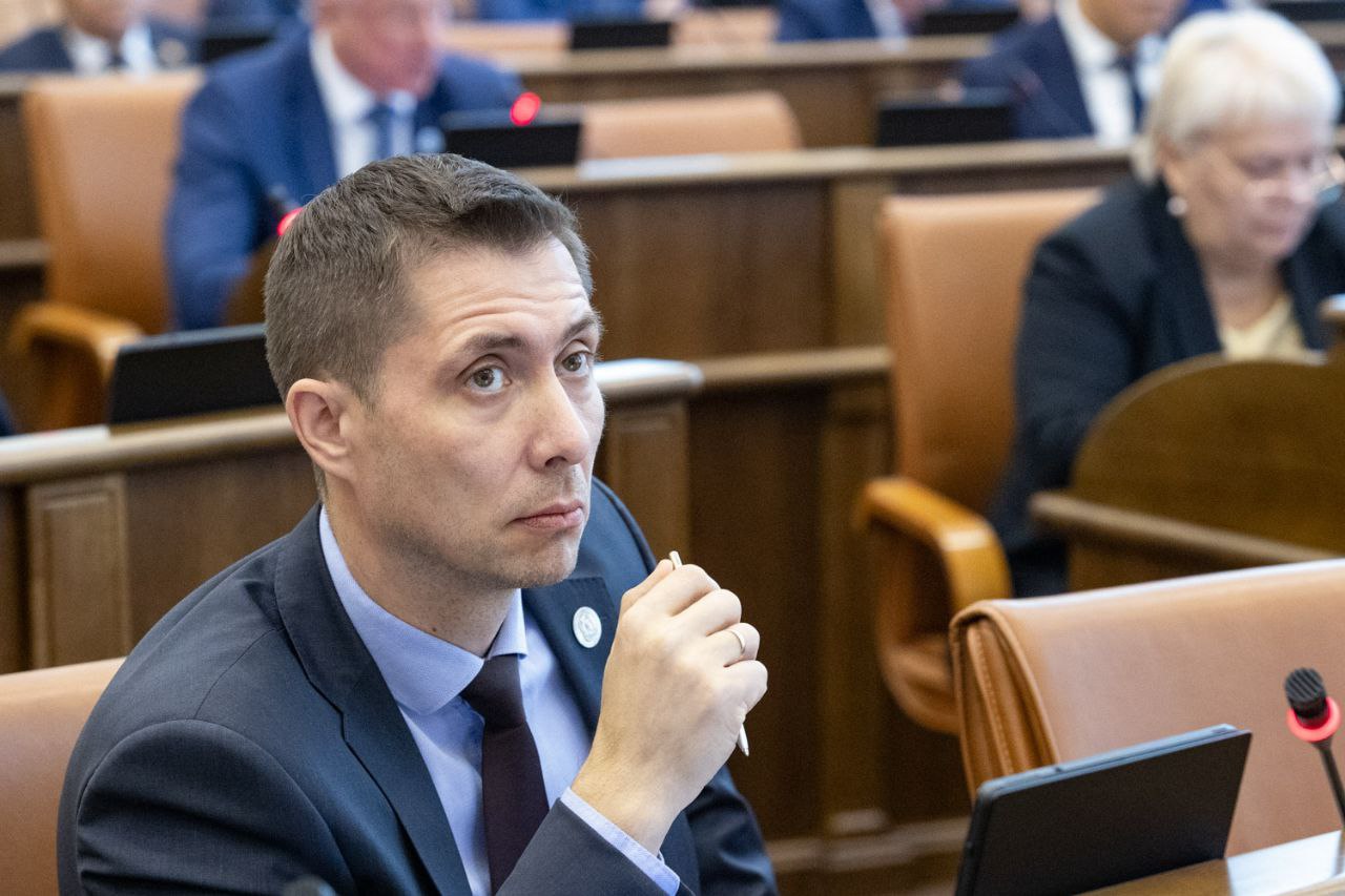 глава Енисейского округа Петренко