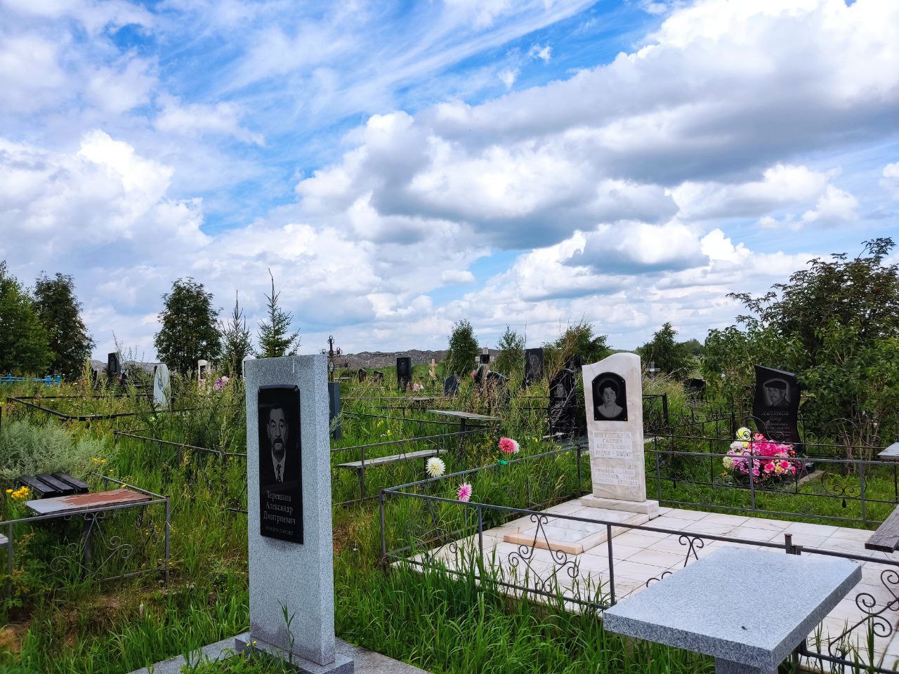 Кладбище под Красноярском