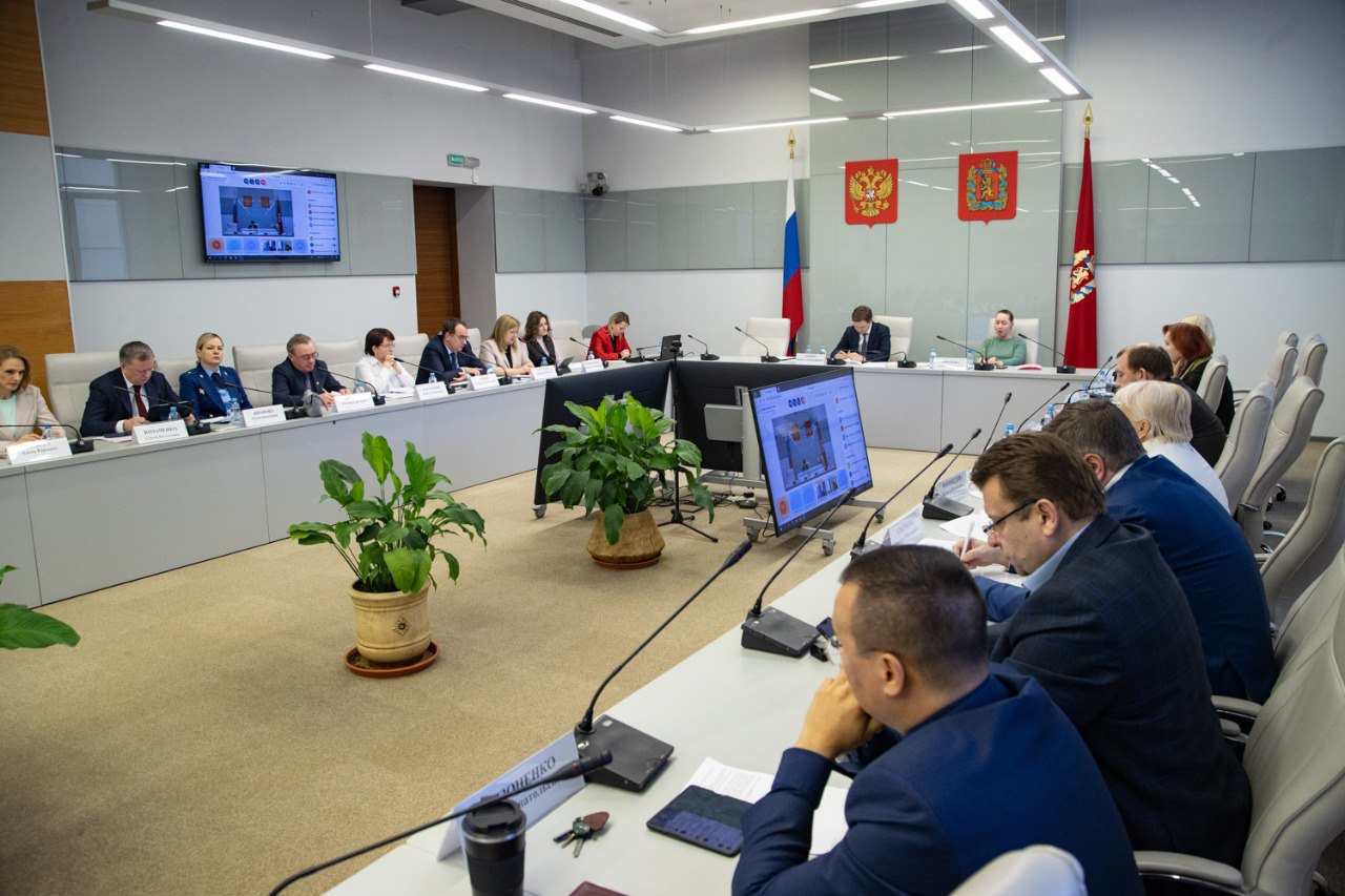 Заседание комитета по охране здоровья и соцполитике ЗС Красноярского края