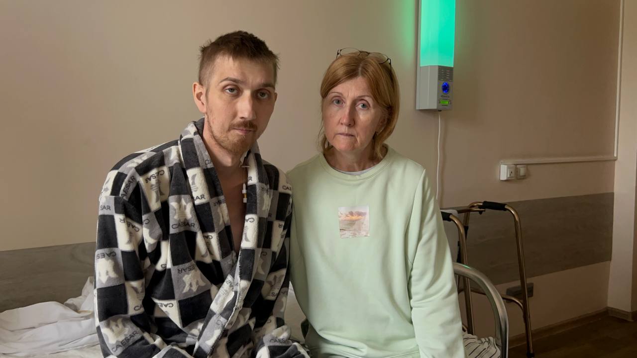 Пациент со своей мамой