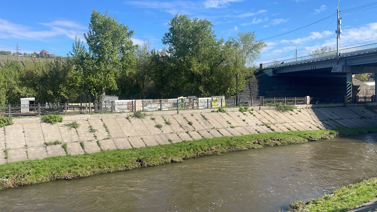 Берег Качи у моста