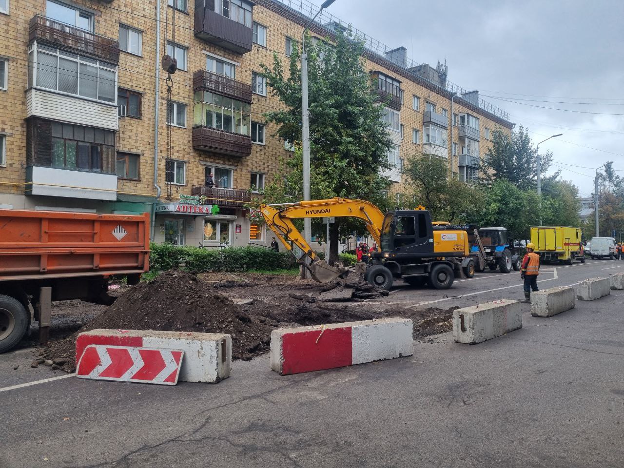 Перекрытие на Парижской Коммуны