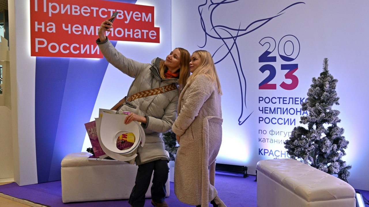 Для гостей и болельщиков «Ростелеком - Чемпионат России по фигурному катанию 2023» организовали интерактивную локацию