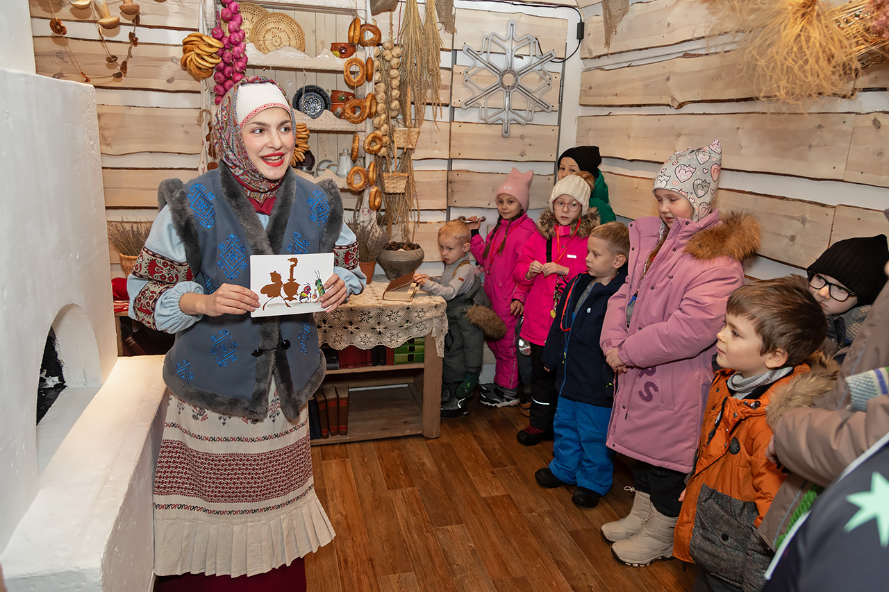 Внутри поезда Деда Мороза 2025 года