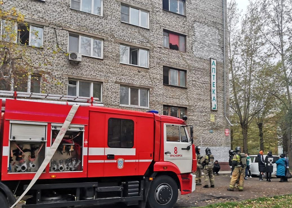 Двое погибли в пожаре на улице Новая в Красноярске