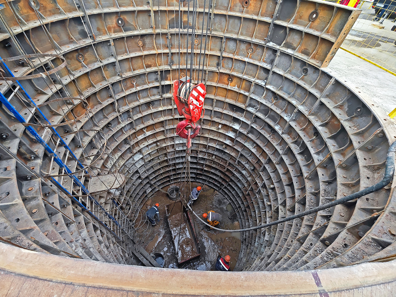 Притоннельное сооружение у спорткомплекса Рассвет в Красноярске