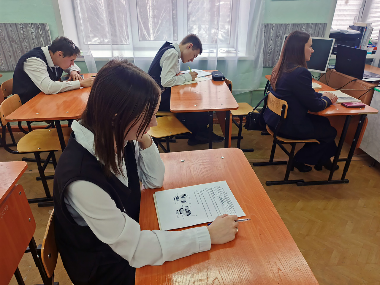 Профкласс СУЭК занятия за партой