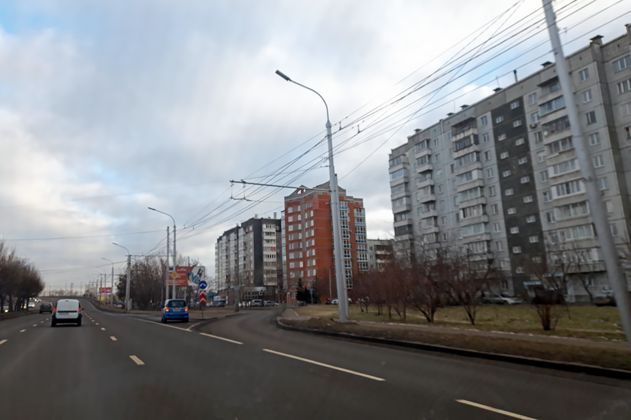 Теперь троллейбусные провода в Северном не заканчиваются, а идут немного дальше в сторону Бадалыка и Солнечного