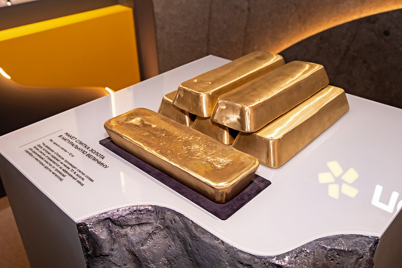 Макет слитков золота