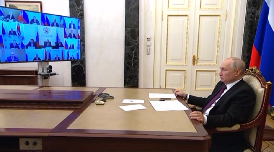Глава Красноярского края Михаил Котюков выступил на встрече с Владимиром Путиным