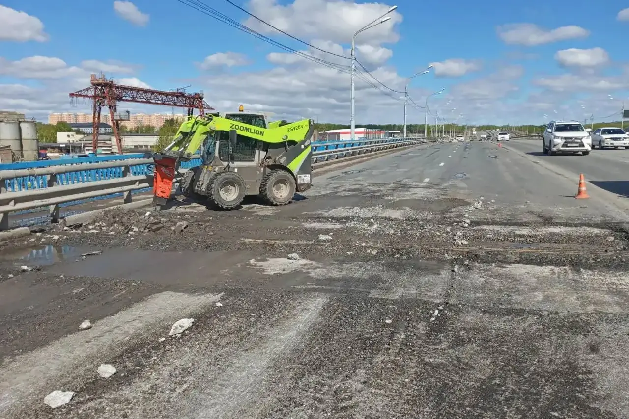 Путепровод через Северное шоссе по Авиаторов