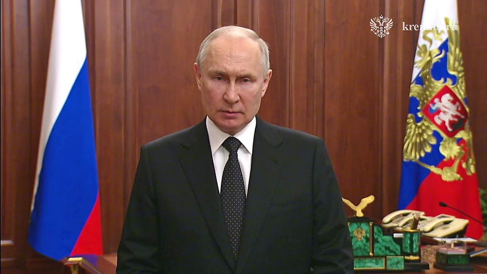 «Это удар в спину»: Владимир Путин выступил с обращением к гражданам России
