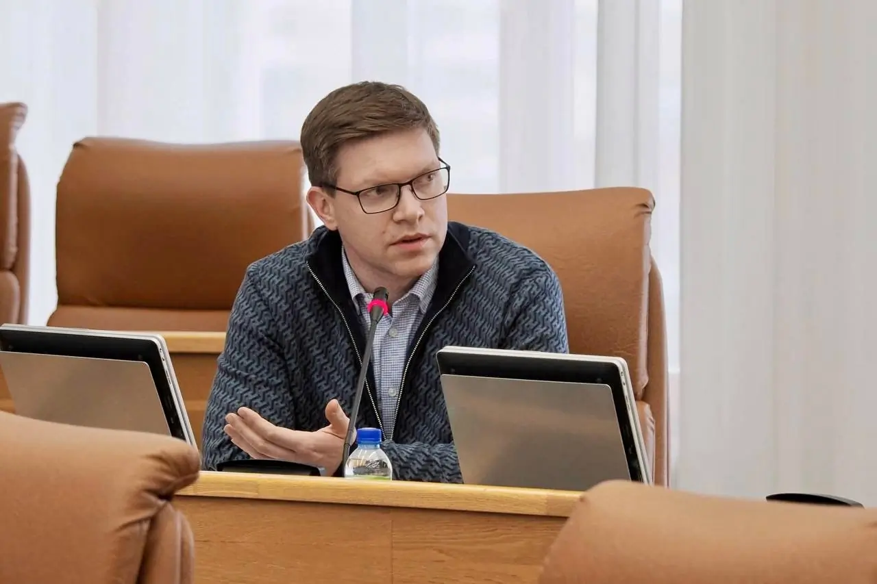 Семен Сендерский депутат