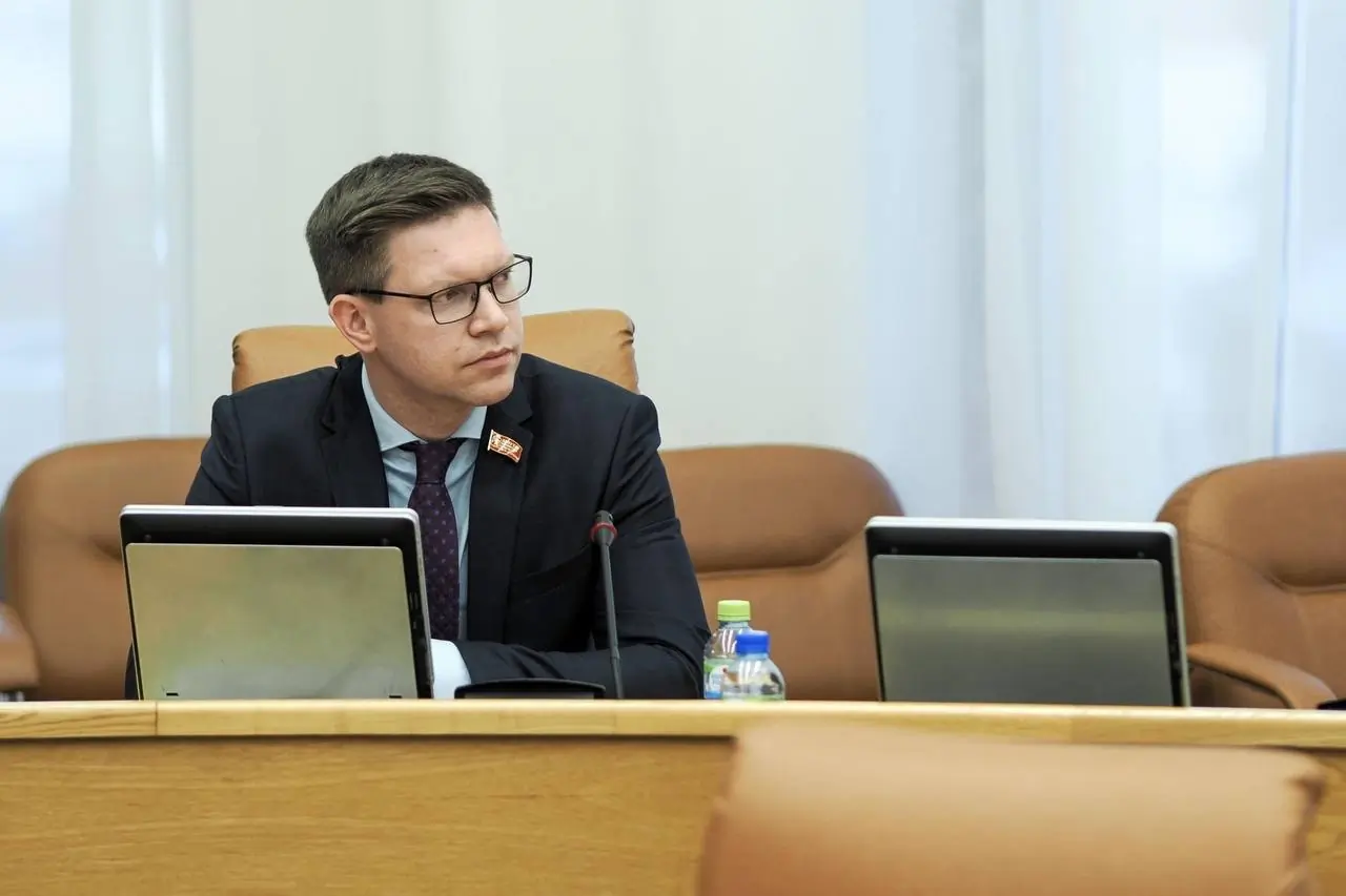 Семен Сендерский депутат