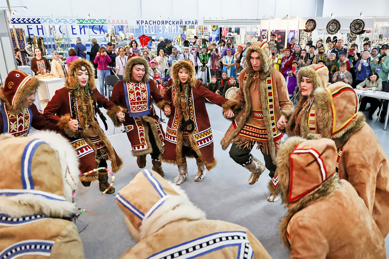 Выставка Сокровища севера