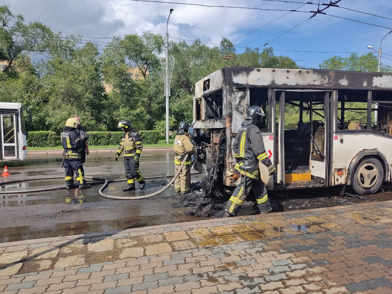 Автобус сгорел на Красной площади