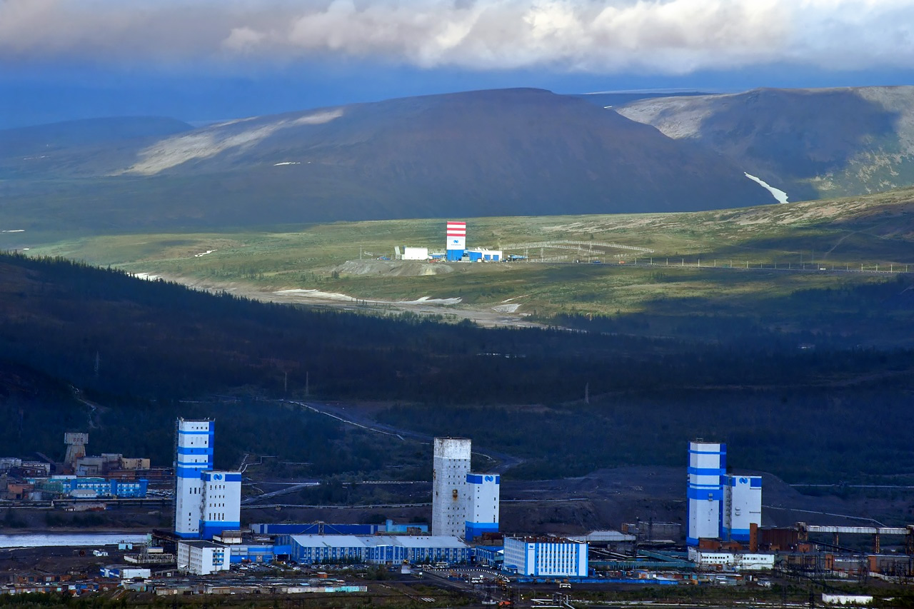 Шахты рудники около Норильска