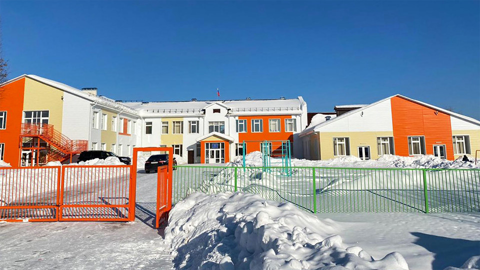 Школа-детский сад в Зеледеево