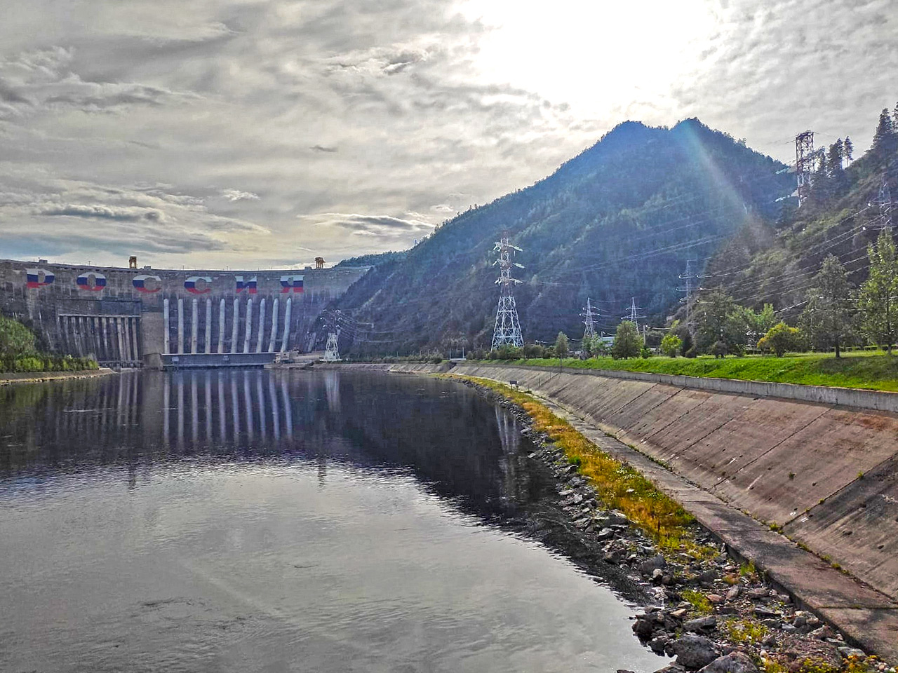 Саяно-Шушенская ГЭС в крае