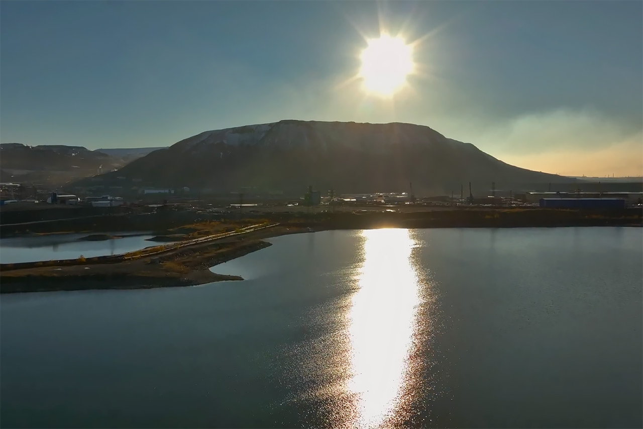 Документальный фильм Гора Шмидта. История металлургии в российской Арктике 