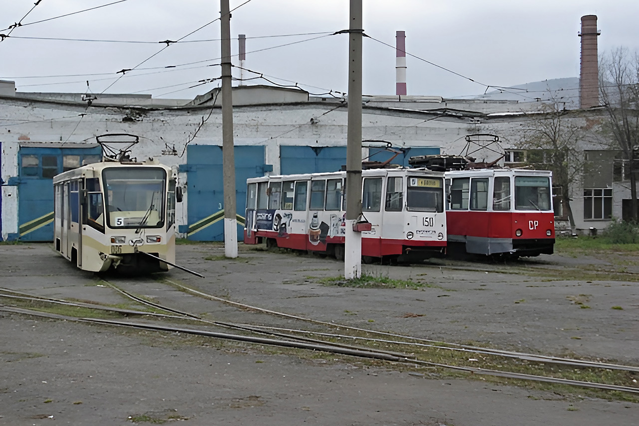Красноярск - трамвайное депо старые трамваи