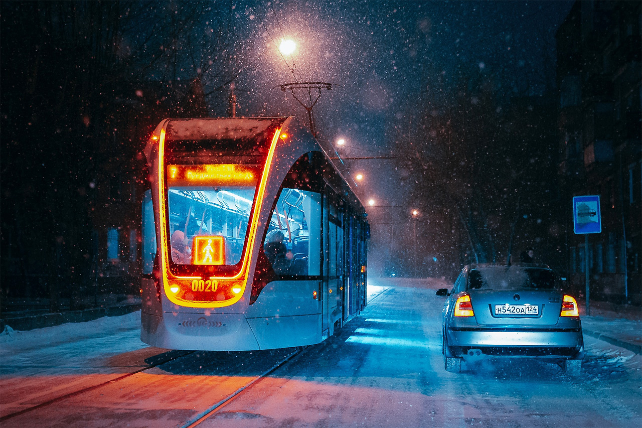 Трамвай Красноярска в ночи