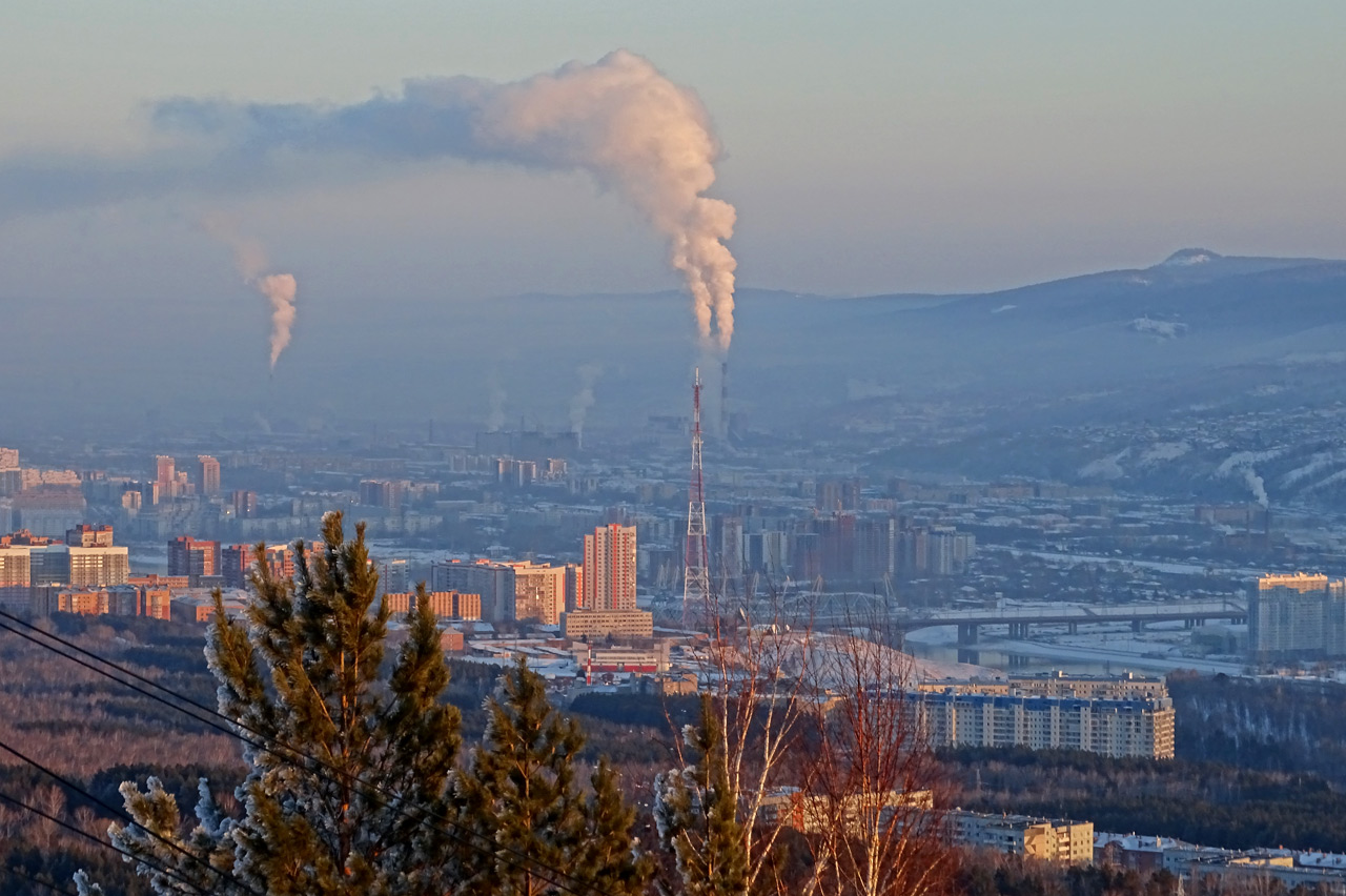 Красноярская ТЭЦ-2 зимой вид с Николаевской сопки