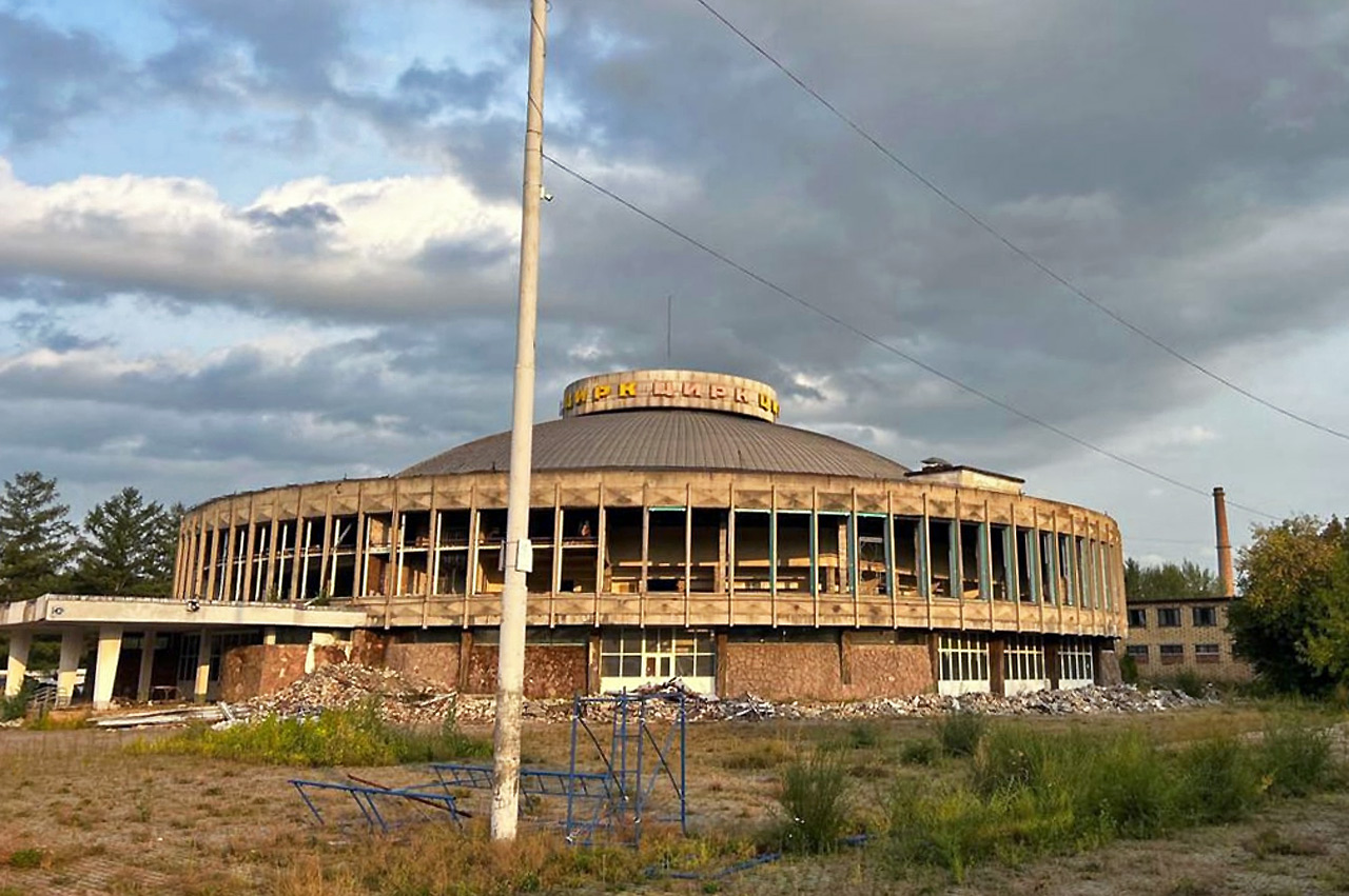 Здание цирка Красноярска